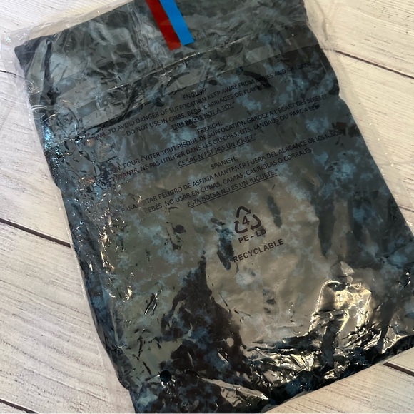 Rhoback Men’s Performance Hoodie - Picture 7 of 11